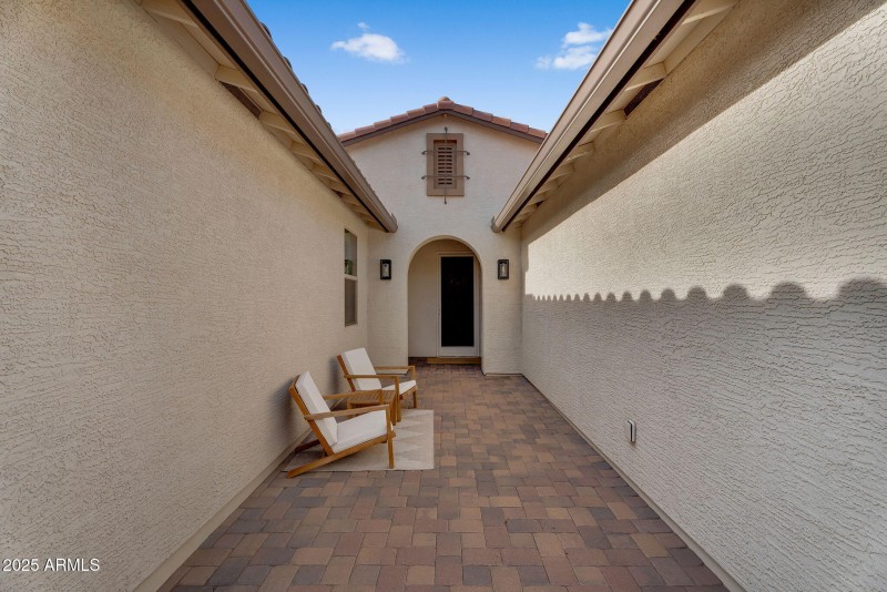 8-web-or-mls-Eliana-5