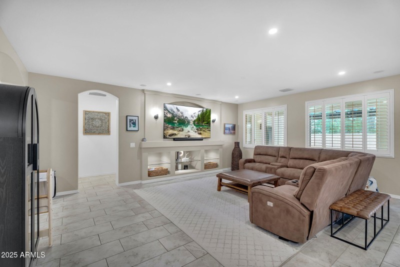 9-web-or-mls-Eliana-6