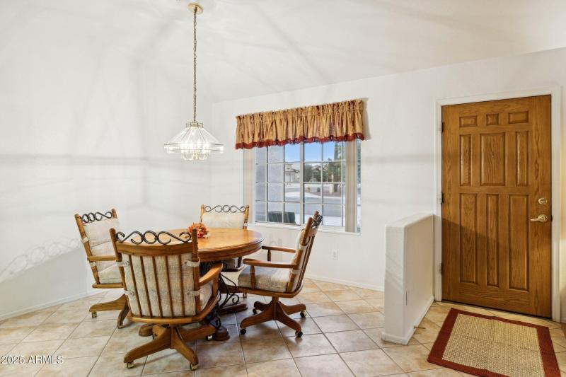 10-web-or-mls-19839-n-109th-ave