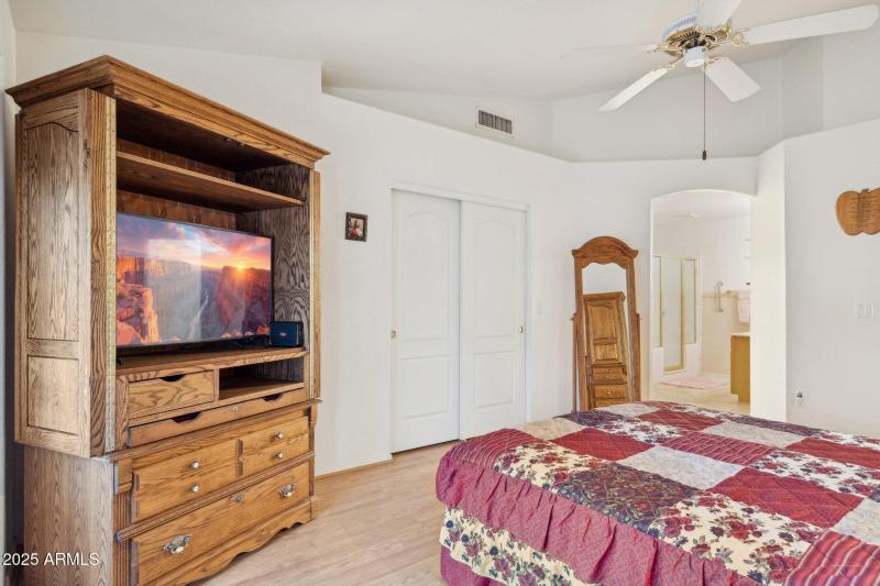 16-web-or-mls-19839-n-109th-ave