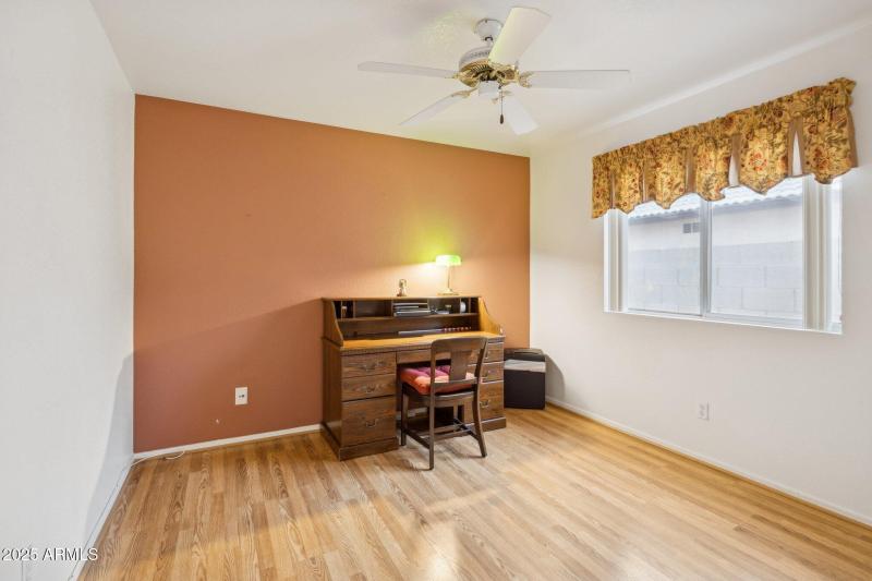 21-web-or-mls-19839-n-109th-ave