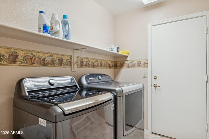 26-web-or-mls-19839-n-109th-ave