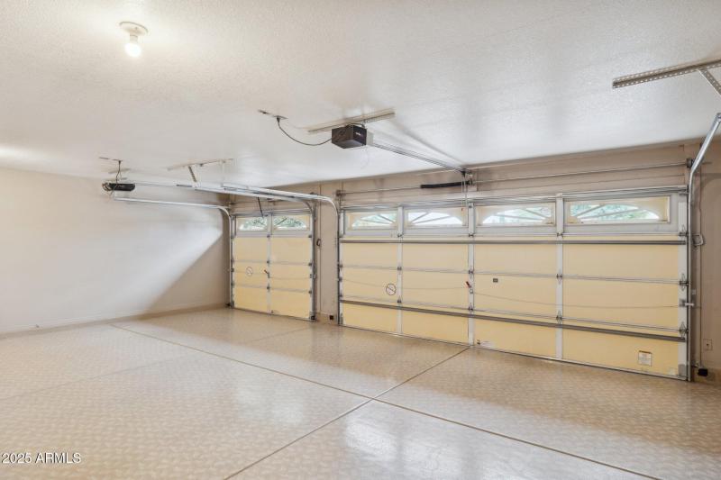 28-web-or-mls-19839-n-109th-ave