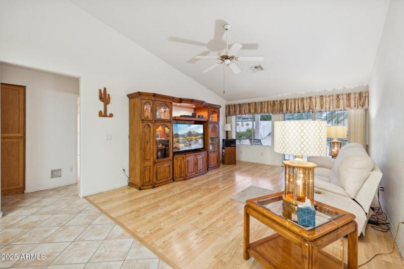 7-web-or-mls-19839-n-109th-ave - Copy (2