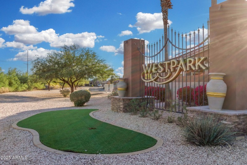 Gorgeous winding roads in West Park