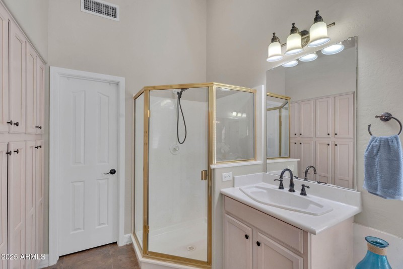 23-web-or-mls-3661 N Katmai - 22