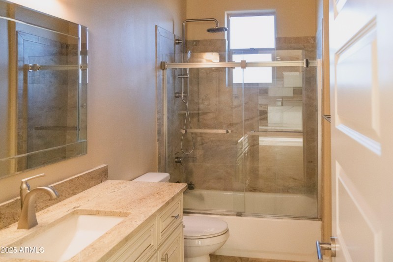 20251105-4224_CrapeMyrtleCt_20251102_Sie