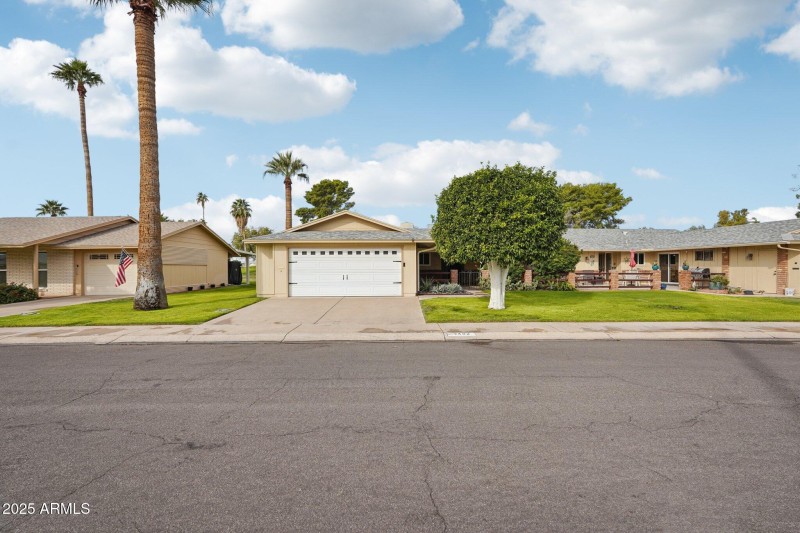 6-web-or-mls-N 109th Dr-S1611-006