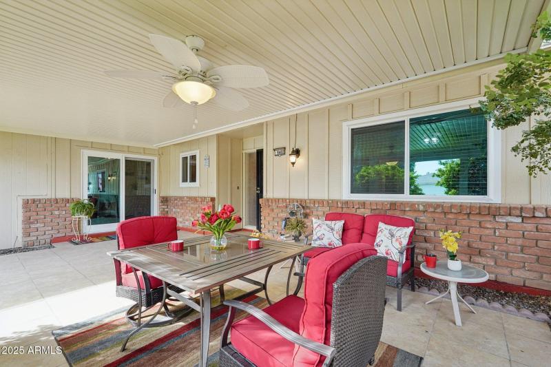 10-web-or-mls-N 109th Dr-S1611-010