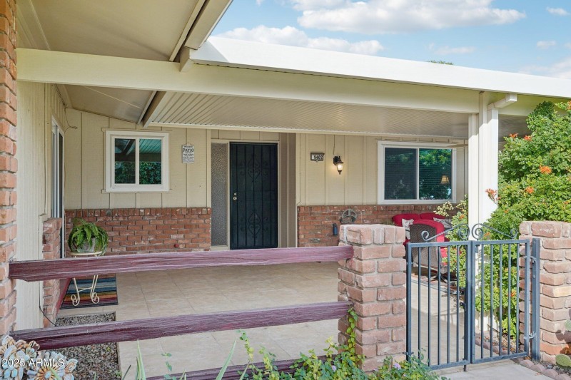 11-web-or-mls-N 109th Dr-S1611-011