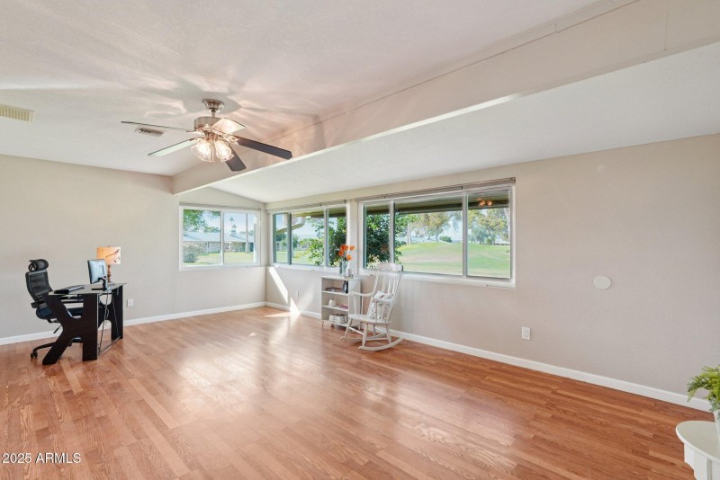 24-web-or-mls-N 109th Dr-S1611-024