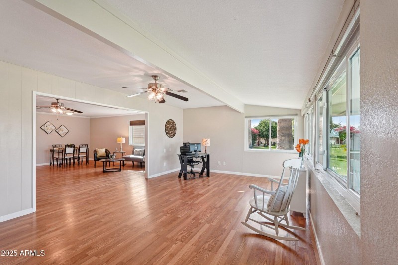 25-web-or-mls-N 109th Dr-S1611-025