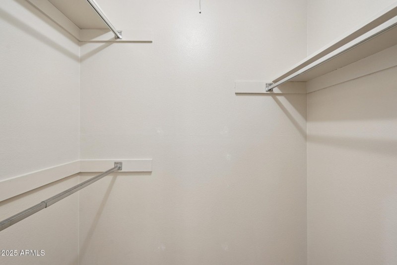 34-web-or-mls-N 109th Dr-S1611-034