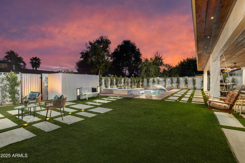 HUGE GRASSY TURF AREA