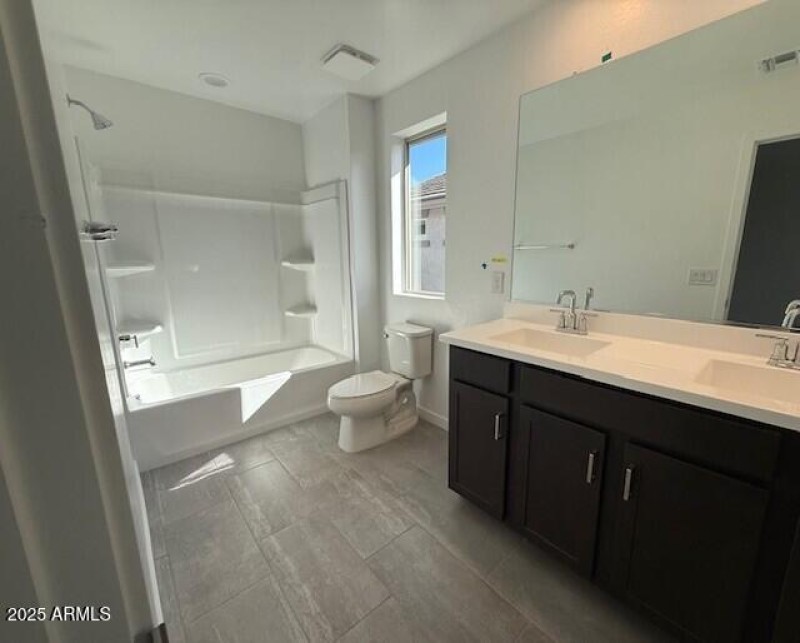 SR35 - Lot 94 Bath2