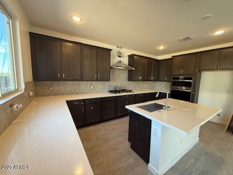 SR35 - Lot 94 Kitchen2