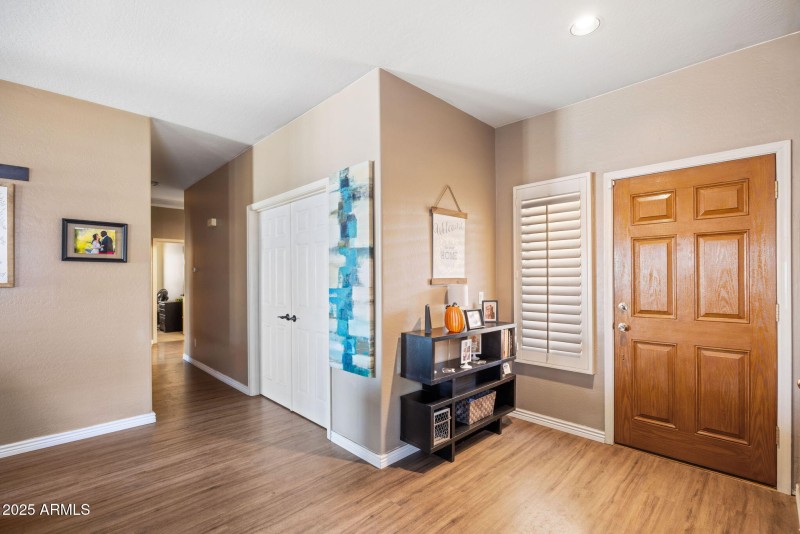 4-web-or-mls-12830-w-fairmount-ave