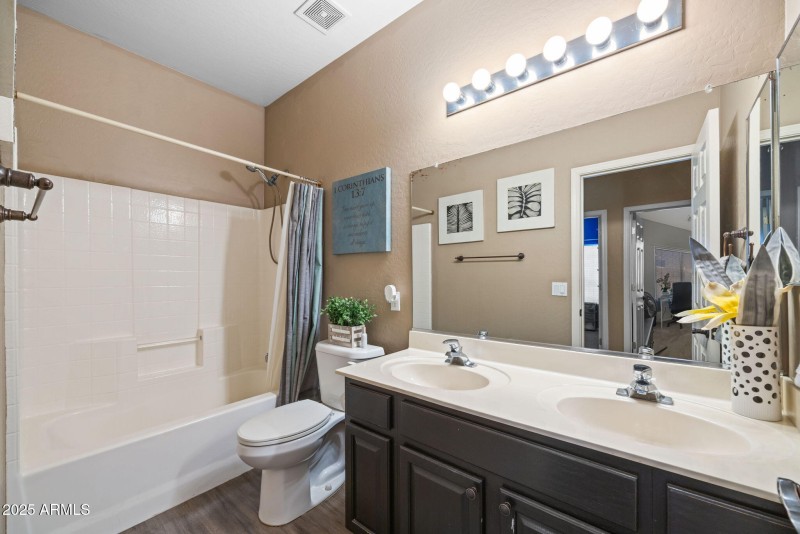 27-web-or-mls-12830-w-fairmount-ave