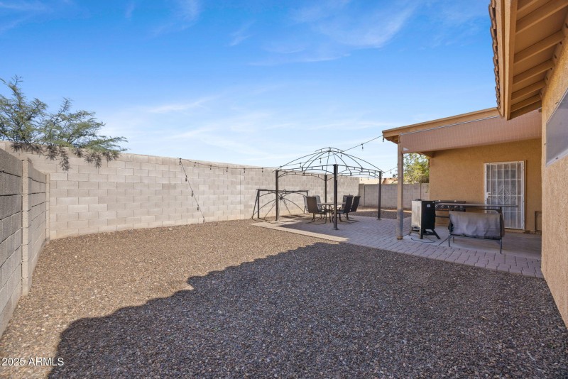 31-web-or-mls-12830-w-fairmount-ave