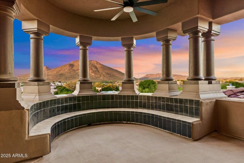 D4BA1B08-6C84-4AE2-ABFC-B044BE183F8D_1_2