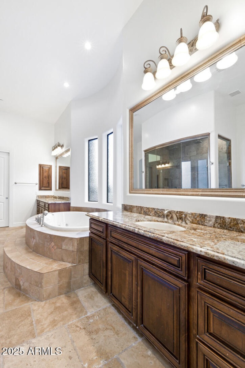 B9B33EF4-FDD5-4410-AE04-AF9FF19B5ABC_1_1