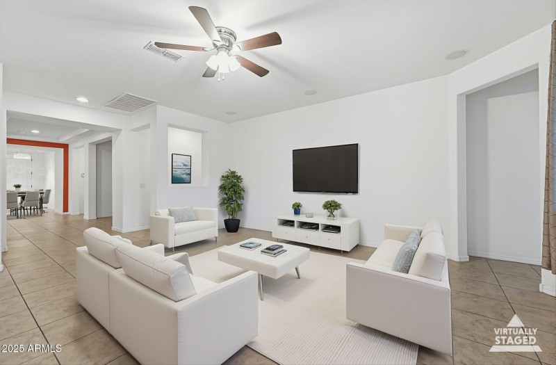 13-Living Room (Virtually Staged)