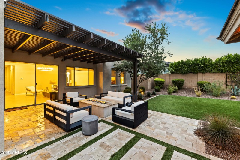 Seating with firepit