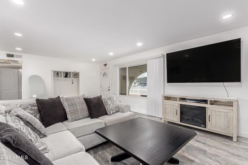 6fe177862faed95776576bc143a78f67