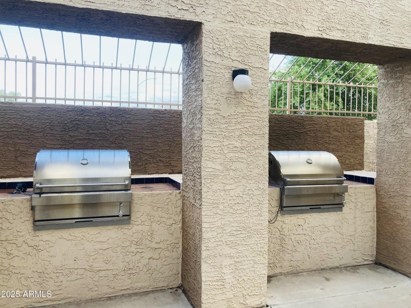 3440 E Southern Ave 33