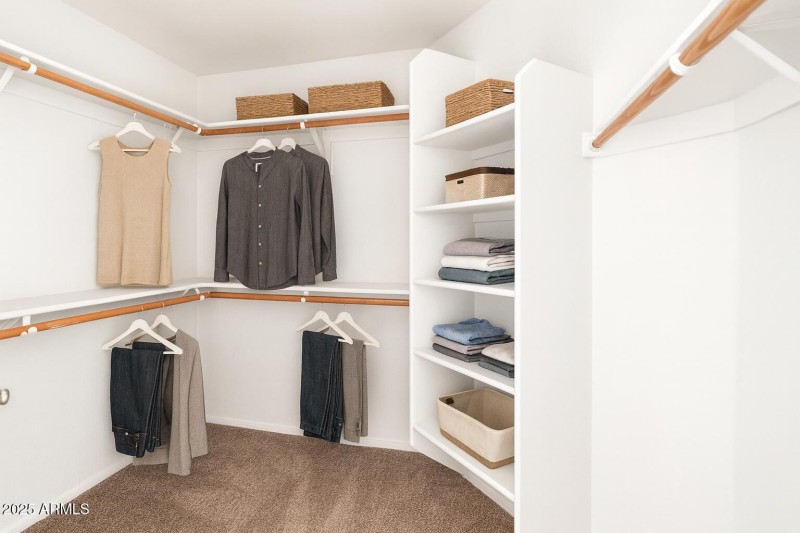 63b1e360-0cc6-456f-afbc-edef9a76722c