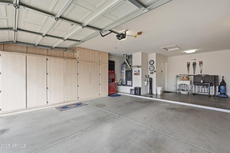 Floor to Ceiling storage