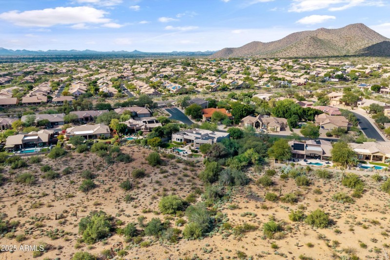 70-DJI_20251116122529_0043_D