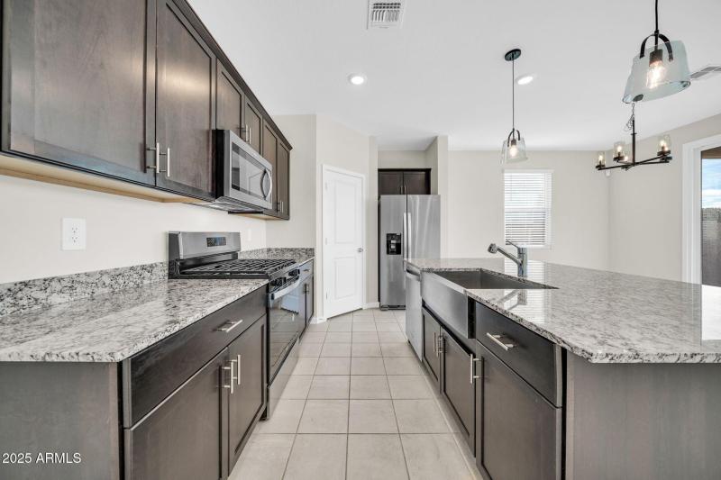 17557 W Madison St-9