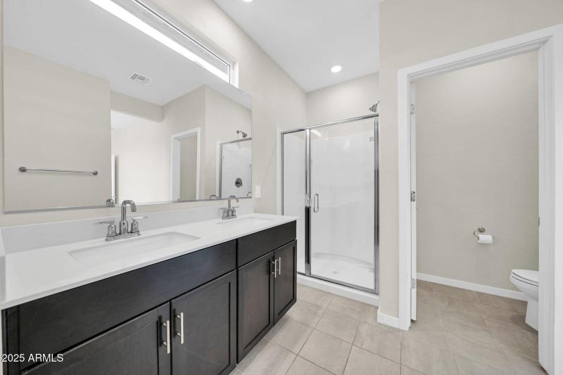 17557 W Madison St-16