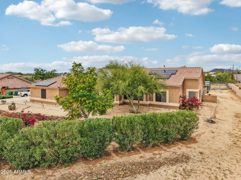 45-web-or-mls-E Jordan Ln-S2011-045