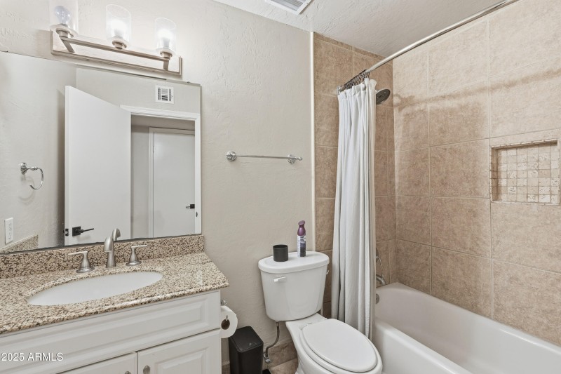 2ND BATHROOM