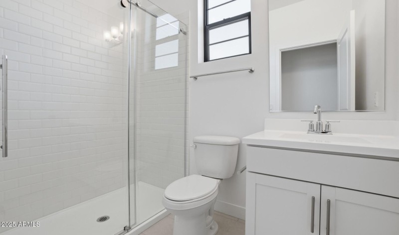 FSVV Cottages Lot #119 Hall Bath (Large)