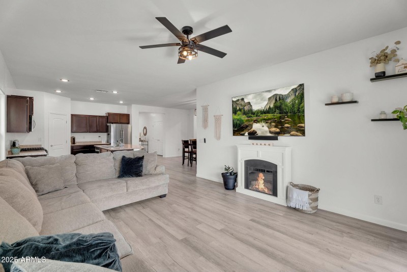 14-web-or-mls-6579 W Georgetown Way-7