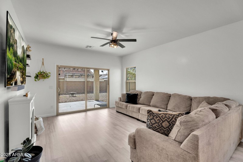 15-web-or-mls-6579 W Georgetown Way-4