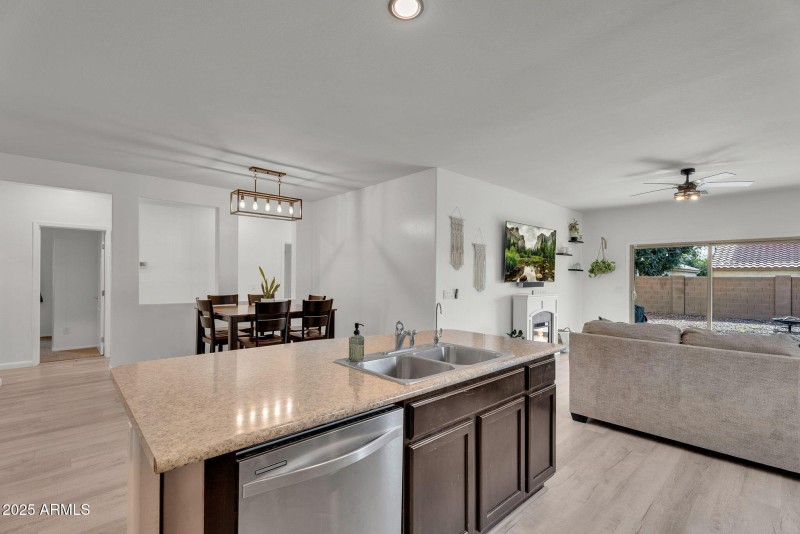 22-web-or-mls-6579 W Georgetown Way-10