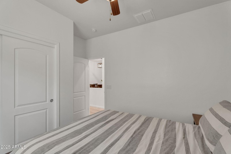 39-web-or-mls-6579 W Georgetown Way-31