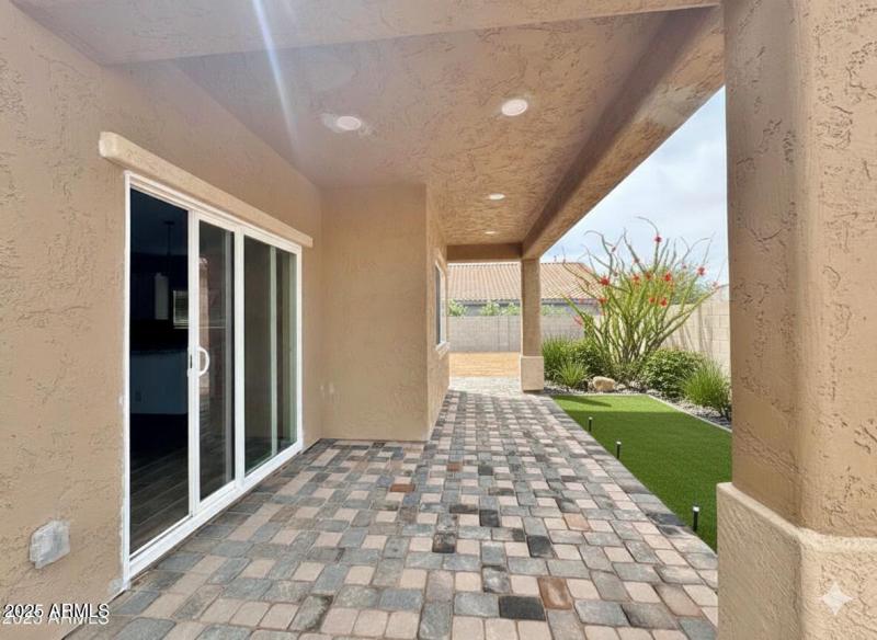 20251024190603615334000000-o