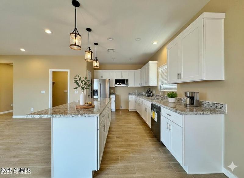 20251024190032772508000000-o