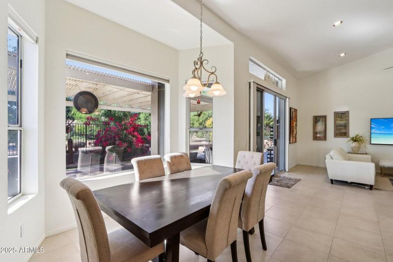 17-web-or-mls-N Palmer Dr-S1511-015