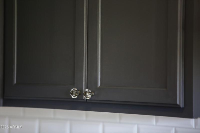 Kitchen Cabinet Hardware