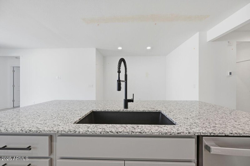 hj-az-phoenix-asante-discovery-quartz-lo