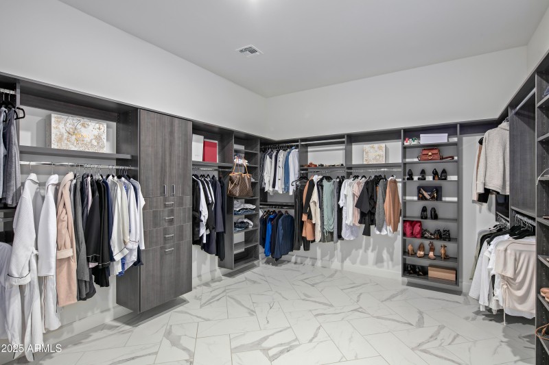 Master Closet 1