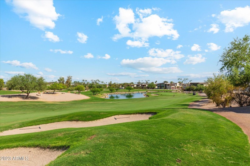 049_GOLF COURSE VIEWS