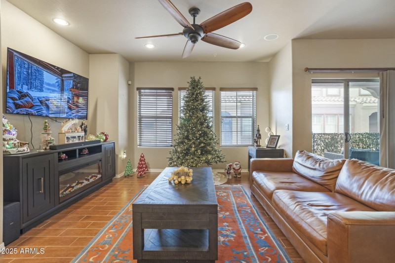 3935 E Rough Rider Rd 1056 Phoenix - 330