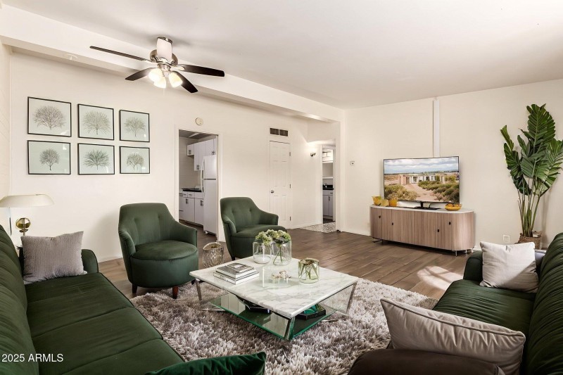 9-web-or-mls-Missouri 2 virtually staged